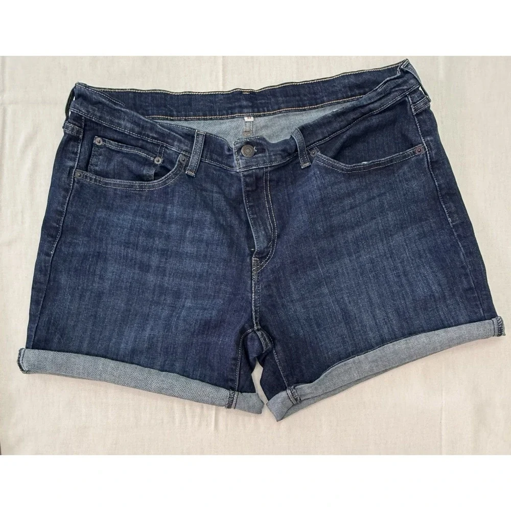 Levi's Women's Mid Rise Mid-Length Cuffed Denim Shorts Dark Wash Size 33